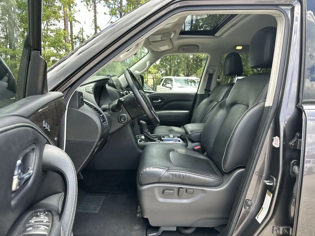 Certified Used 2024 Anthracite Gray INFINITI LUXE image 20