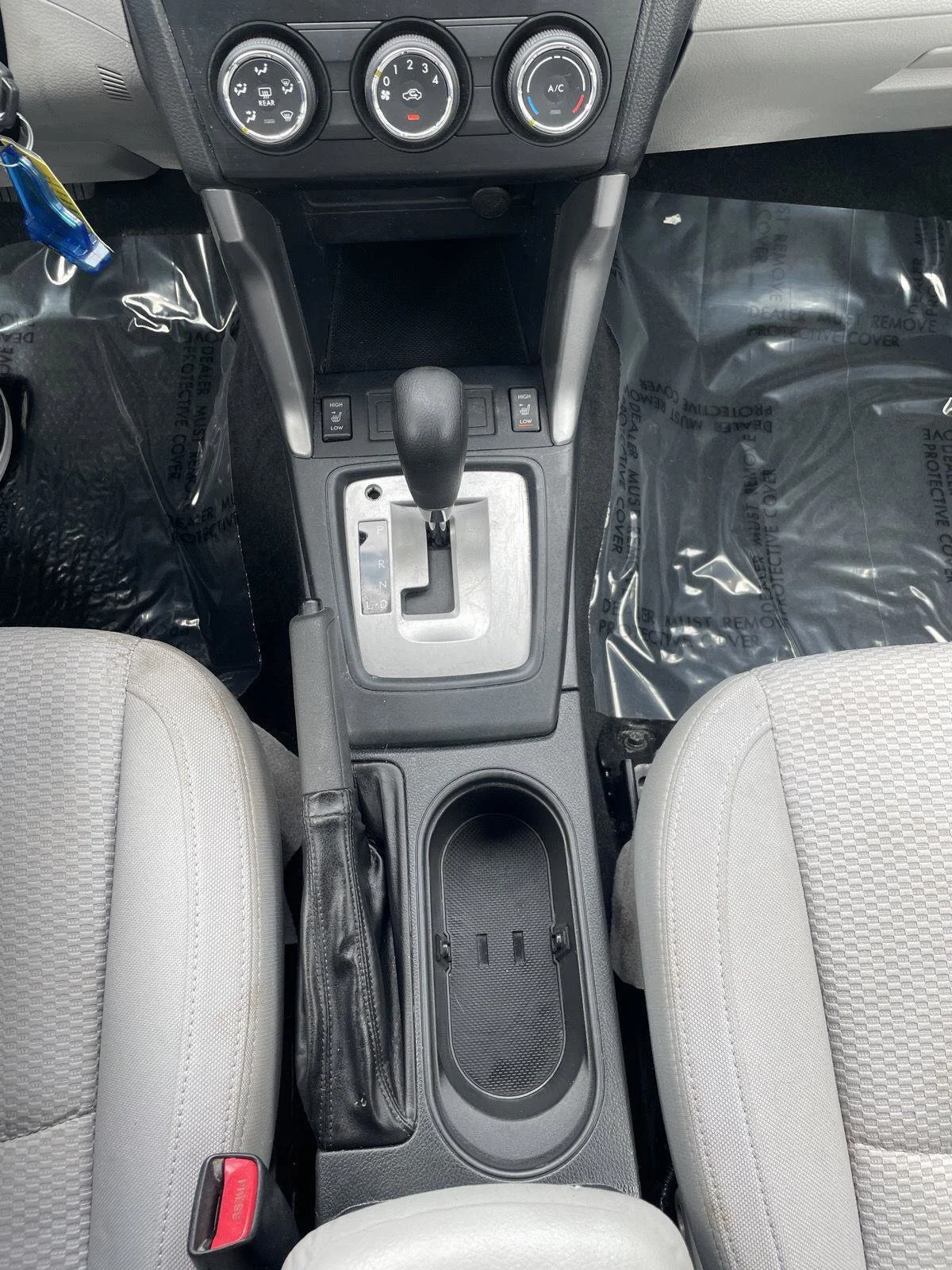 Used 2015 Satin White Pearl Subaru 2.5i Premium image 13