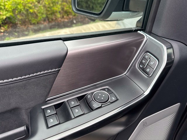 New 2026 Avalanche Ford Platinum image 17