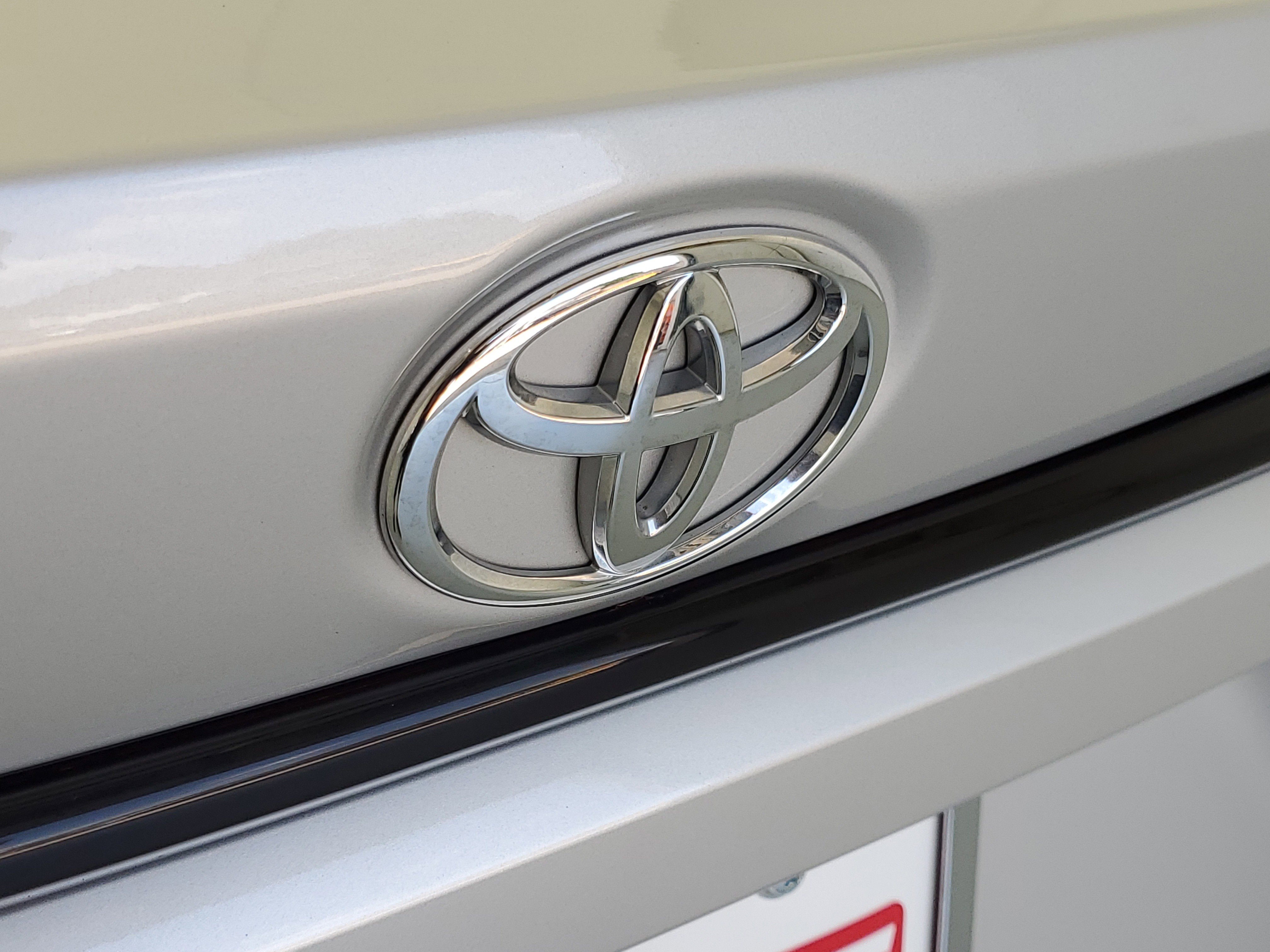 Used 2024 Classic Silver Metallic Toyota LE image 9