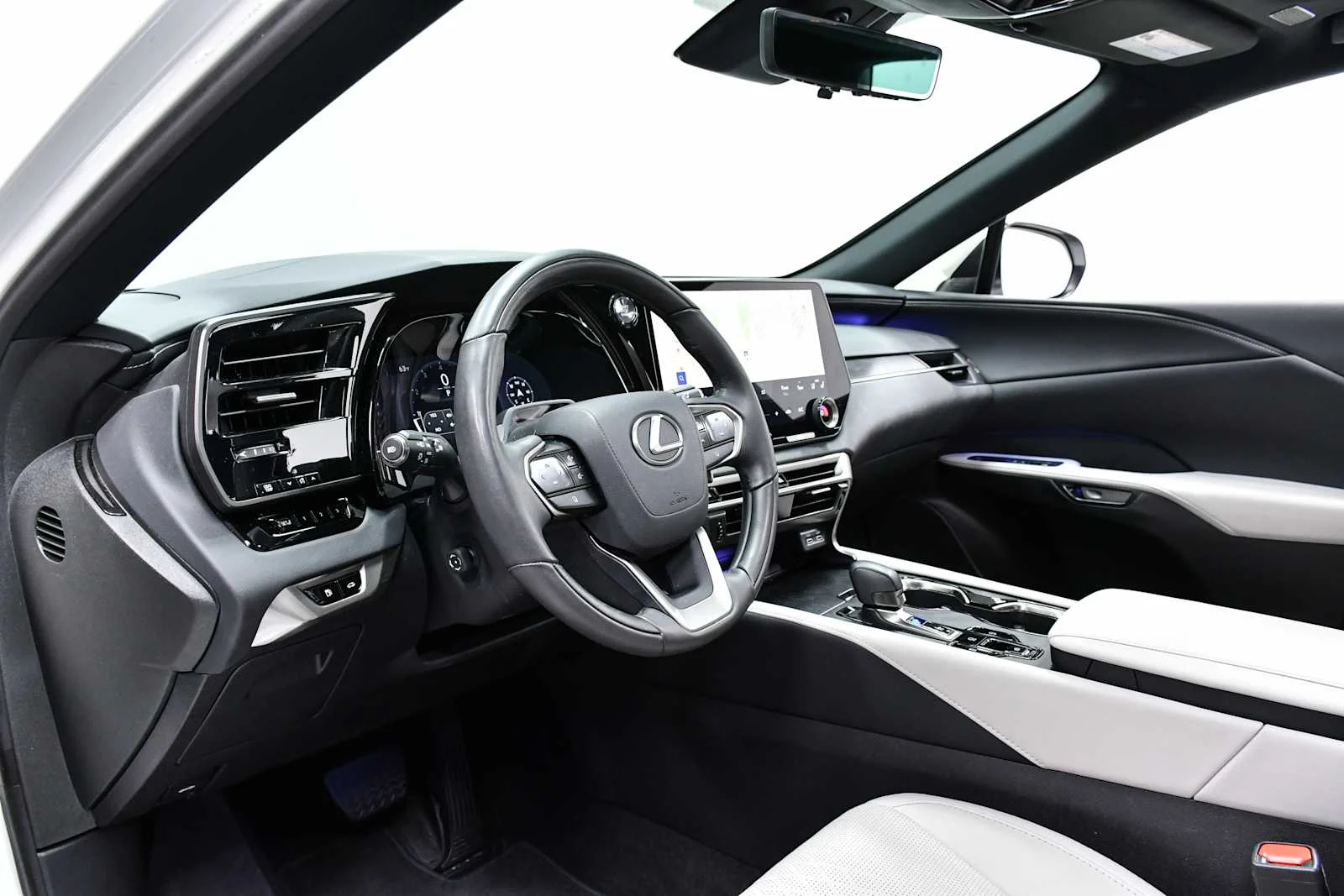 Certified Used 2025 EMINENT WHITE PEARL Lexus Premium Plus image 17