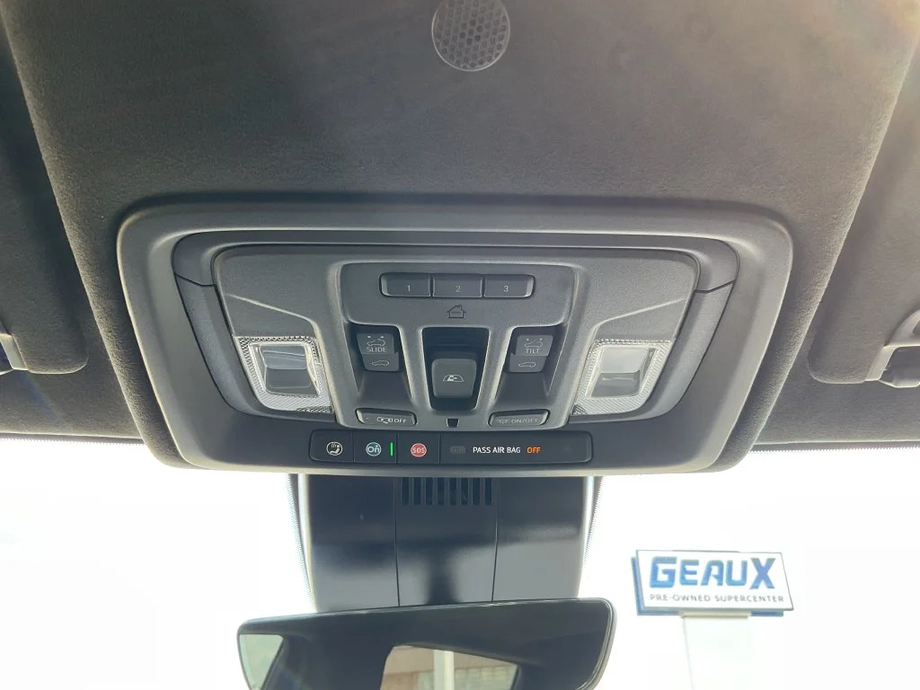 Used 2025 Black GMC AT4X image 23