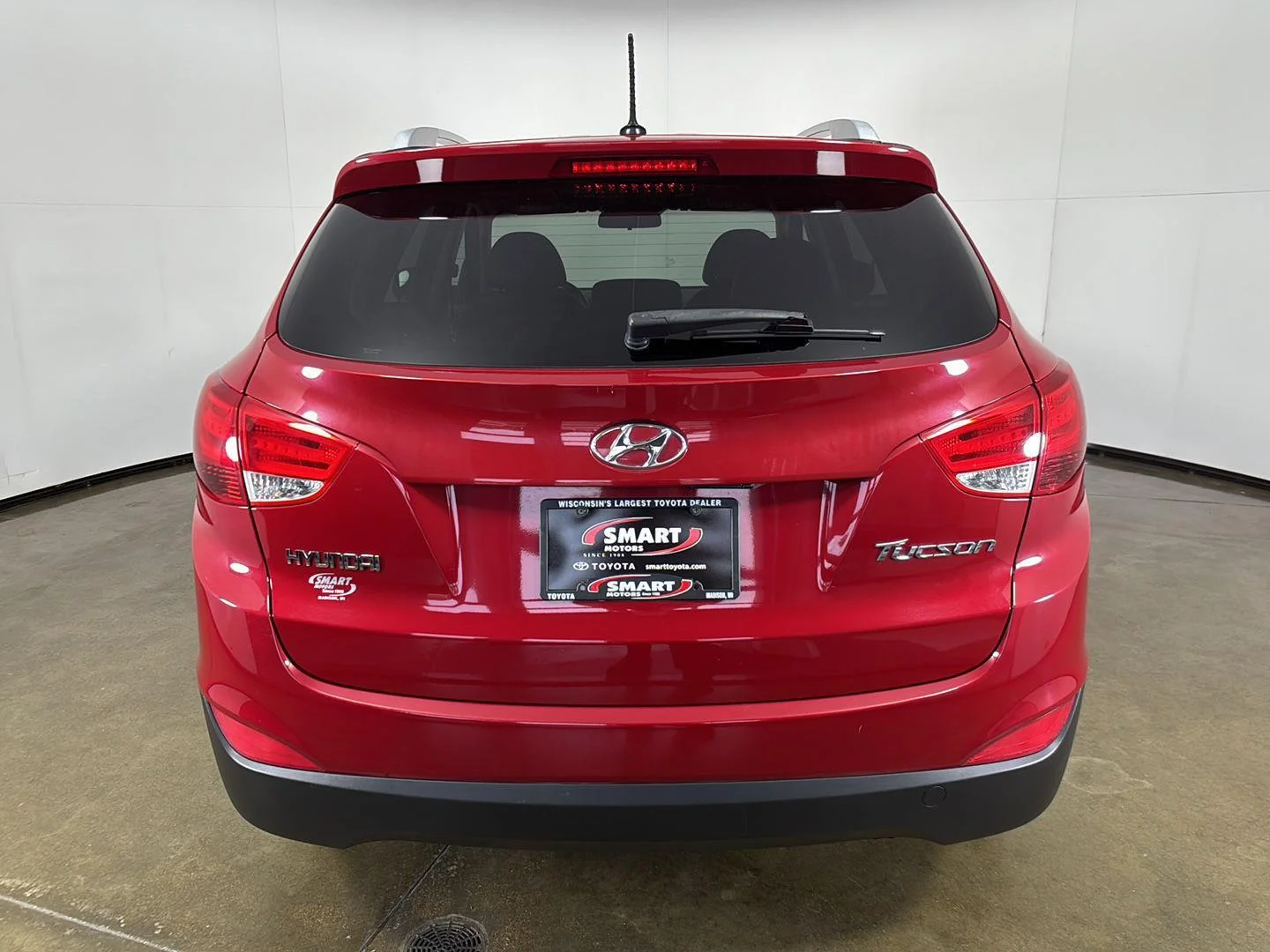 Used 2012 Garnet Red Hyundai GLS PZEV image 9