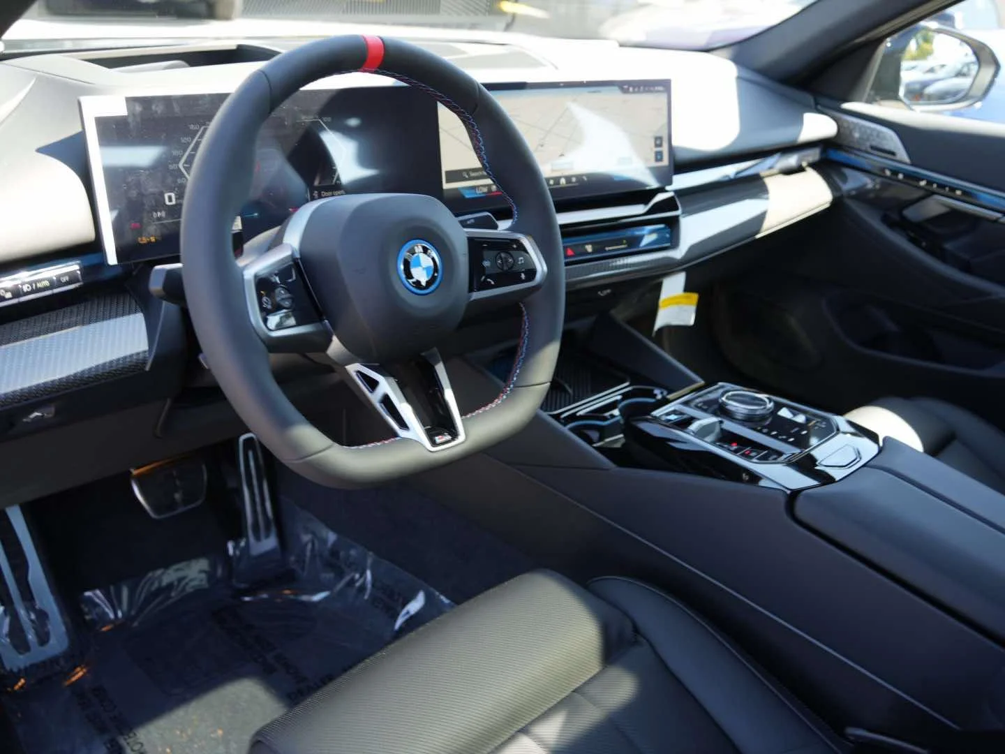 New 2026 Black Sapphire Metallic BMW M60 image 24