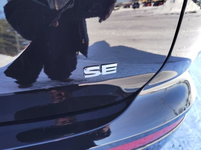 New 2026 Black Mitsubishi SE image 26