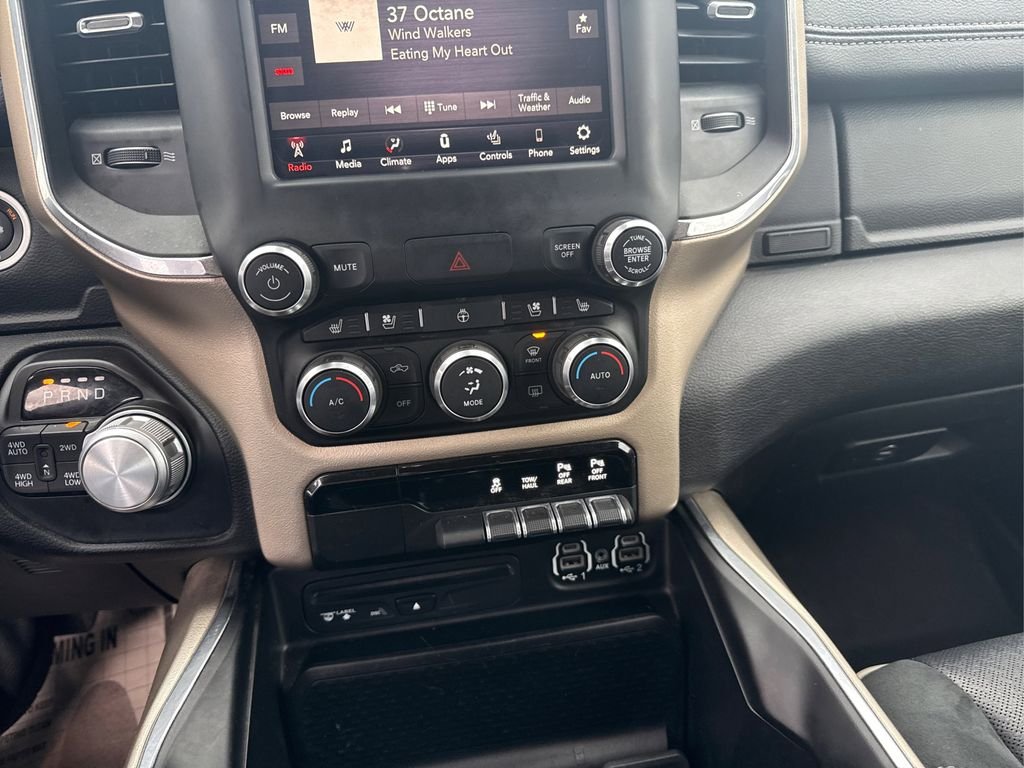 Used 2019 Patriot Blue Pearlcoat Ram Laramie image 26