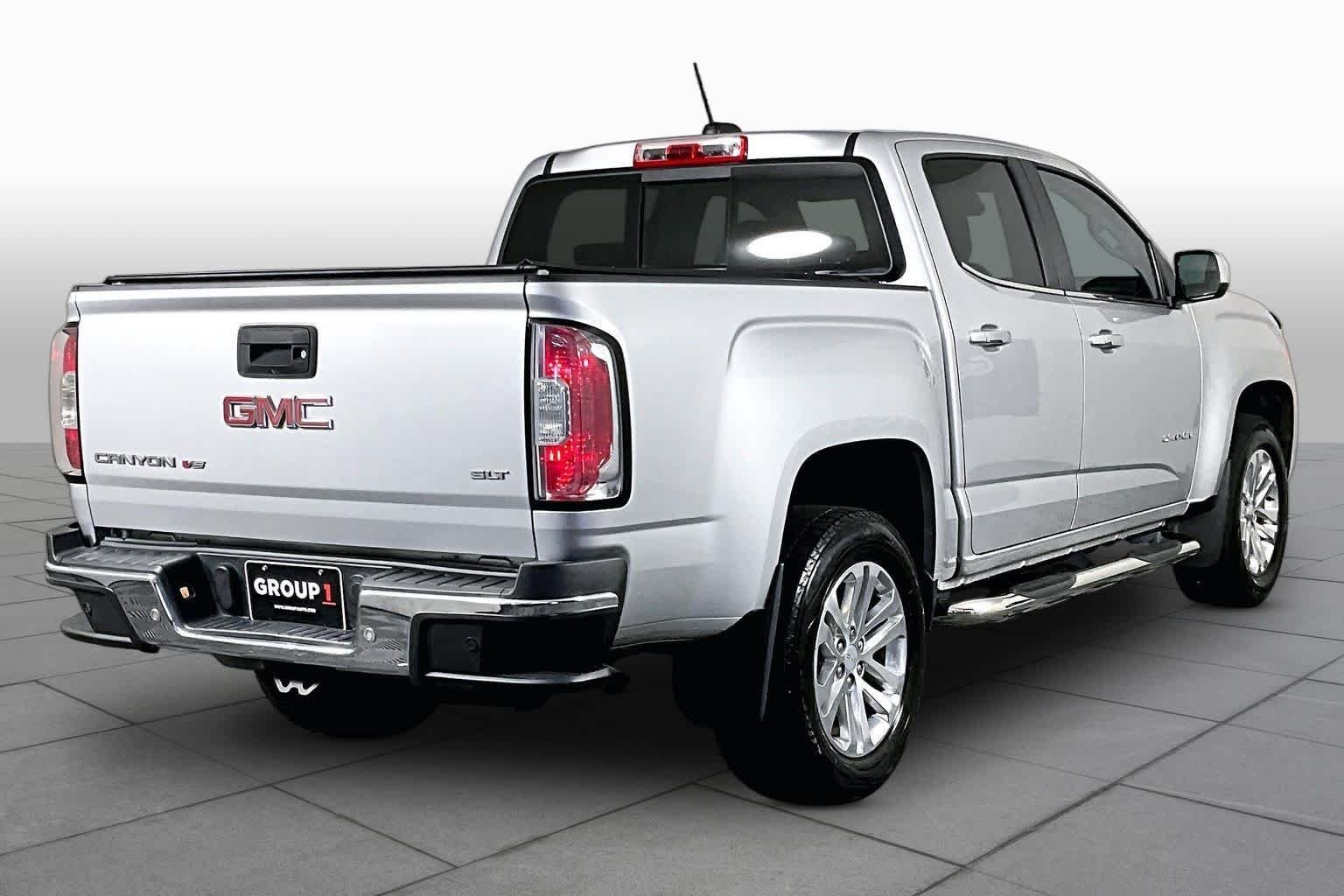Used 2019 Quicksilver Metallic GMC 2WD SLT image 13