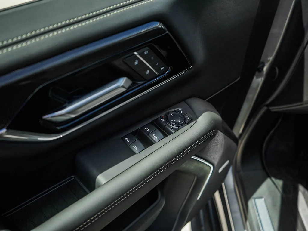New 2026 Sterling Metallic GMC Elevation image 20