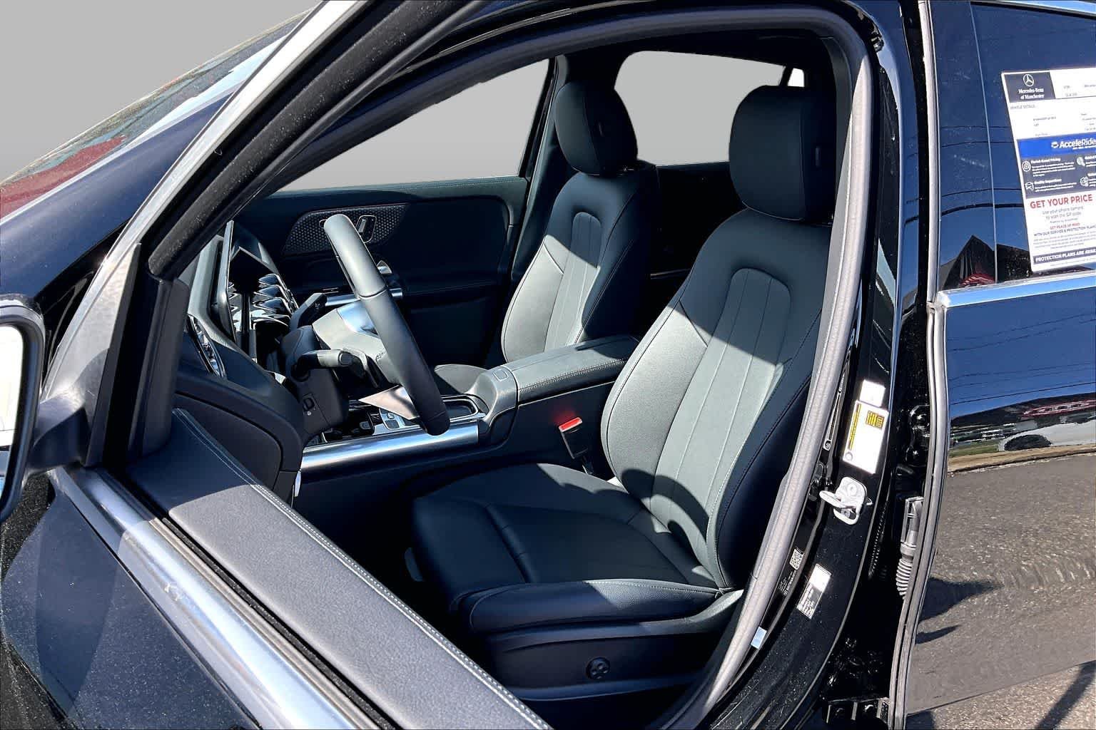Certified Used 2026 Night Black Mercedes-Benz GLA 250 image 9