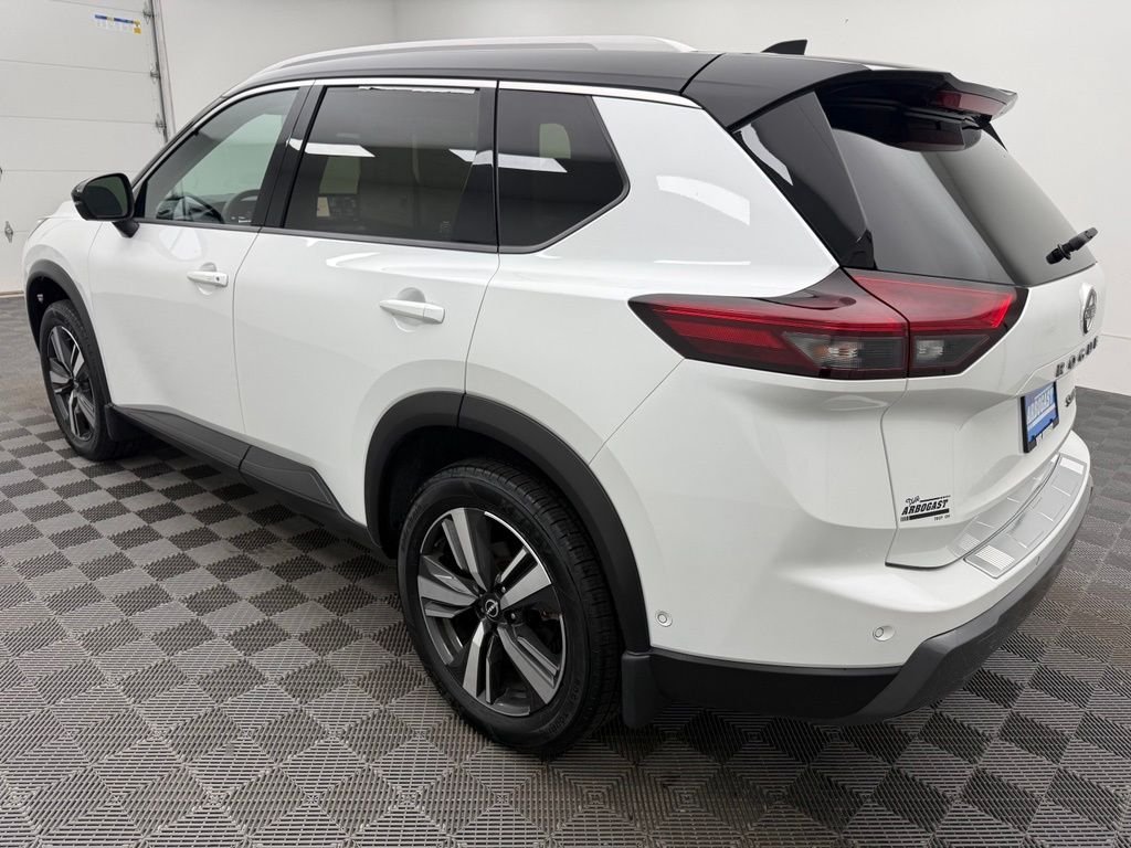2024 Nissan Rogue SL - Photo 12