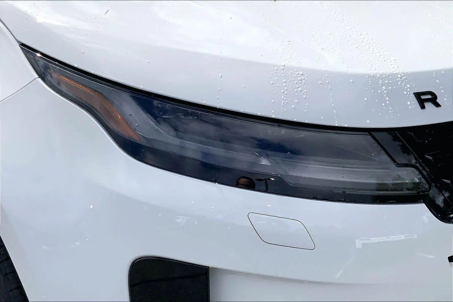 New 2026 Fuji White Land Rover Core S image 15