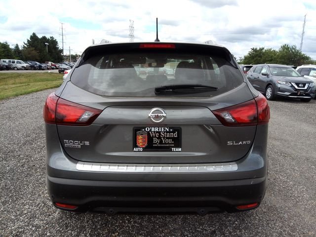 Used 2019 Gun Metallic Nissan SL image 23