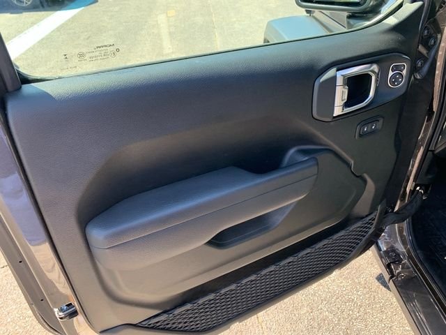 Certified Used 2025 Gray Jeep Sport S image 21