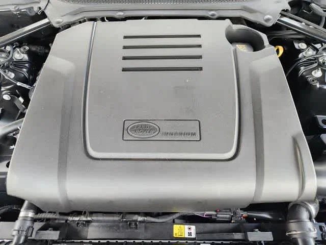 Used 2025 Santorini Black Metallic Land Rover S image 32