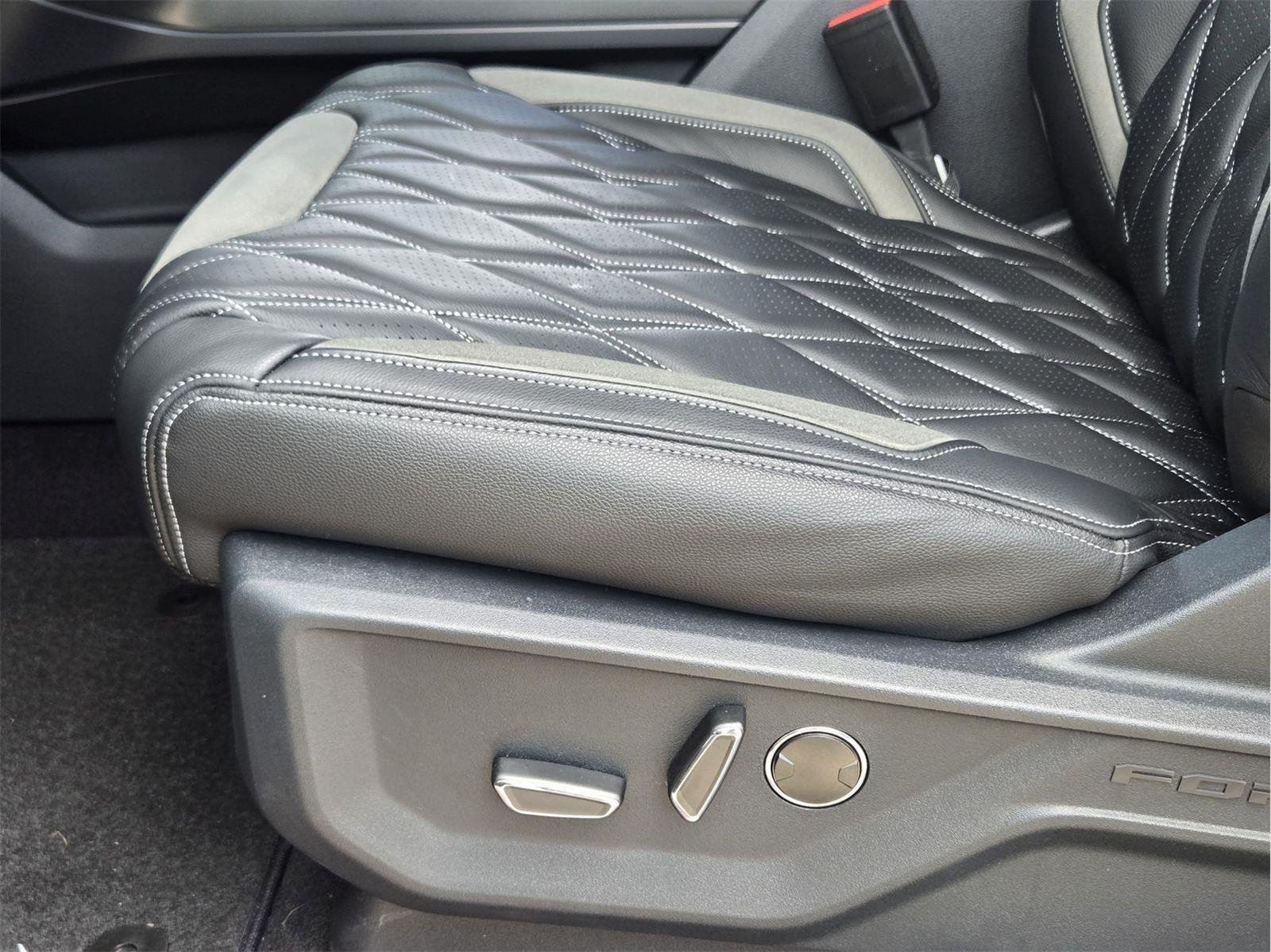 New 2026 Agate Black Metallic Ford Lariat® image 16