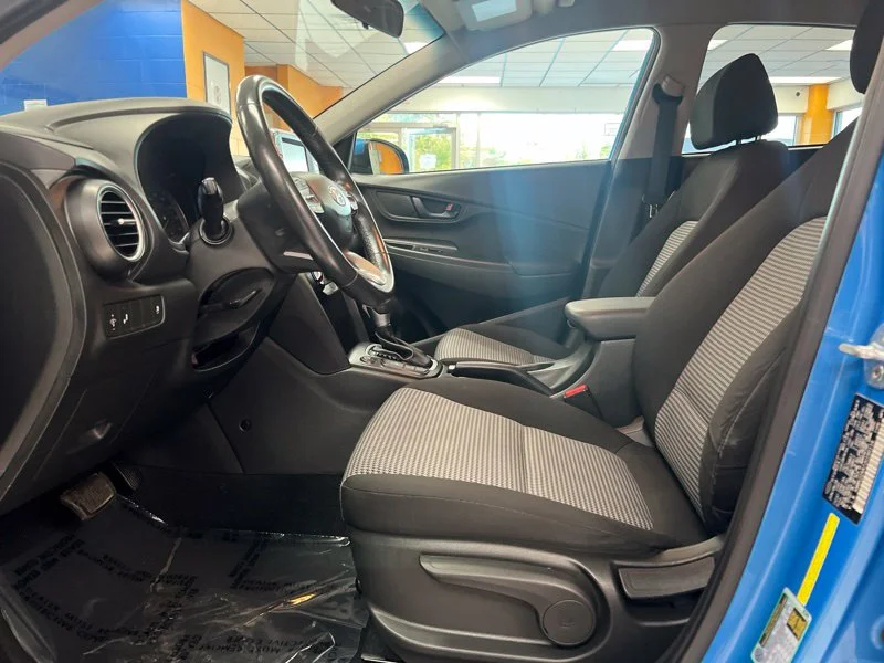 Used 2018 Blue Hyundai SEL image 17