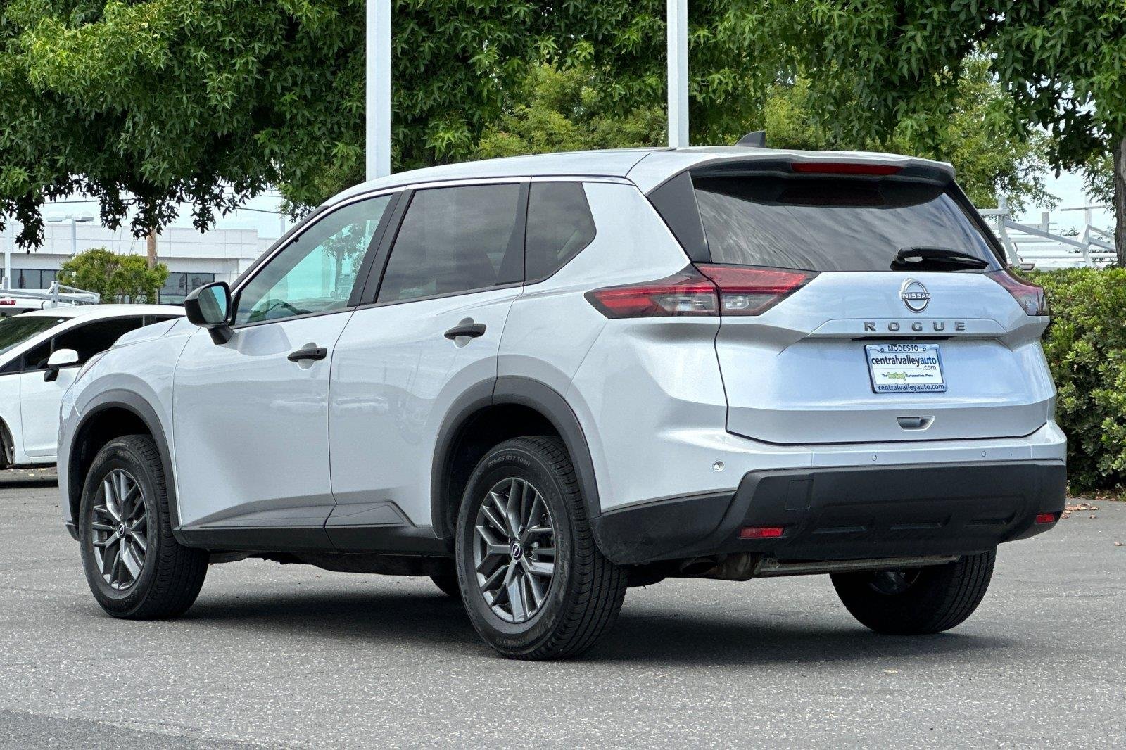 Used 2024 Brilliant Silver Metallic Nissan S image 6