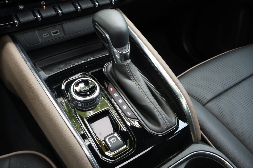 2025 GMC Canyon Denali - Photo 24