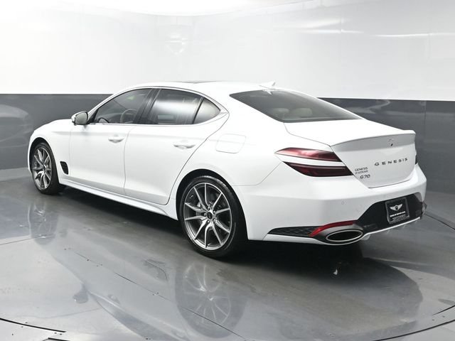 Used 2026 White Genesis 2.5T Prestige image 5