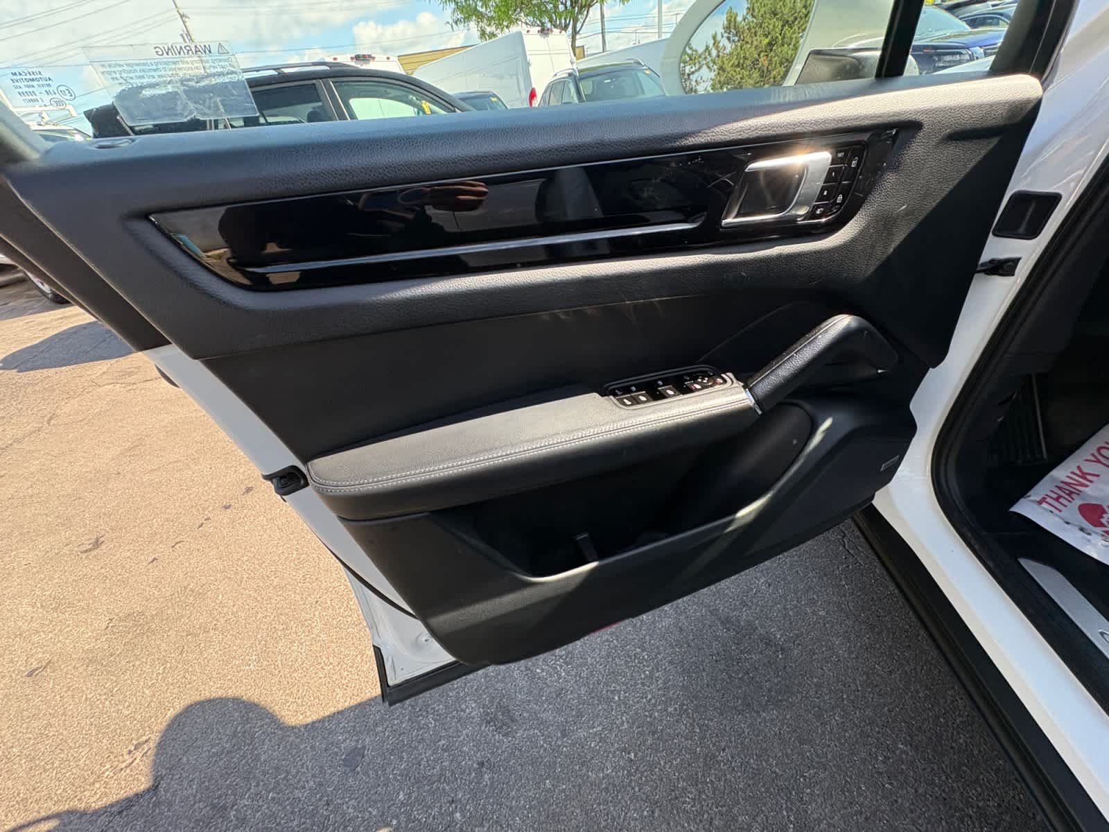 Used 2019 White Porsche  image 12