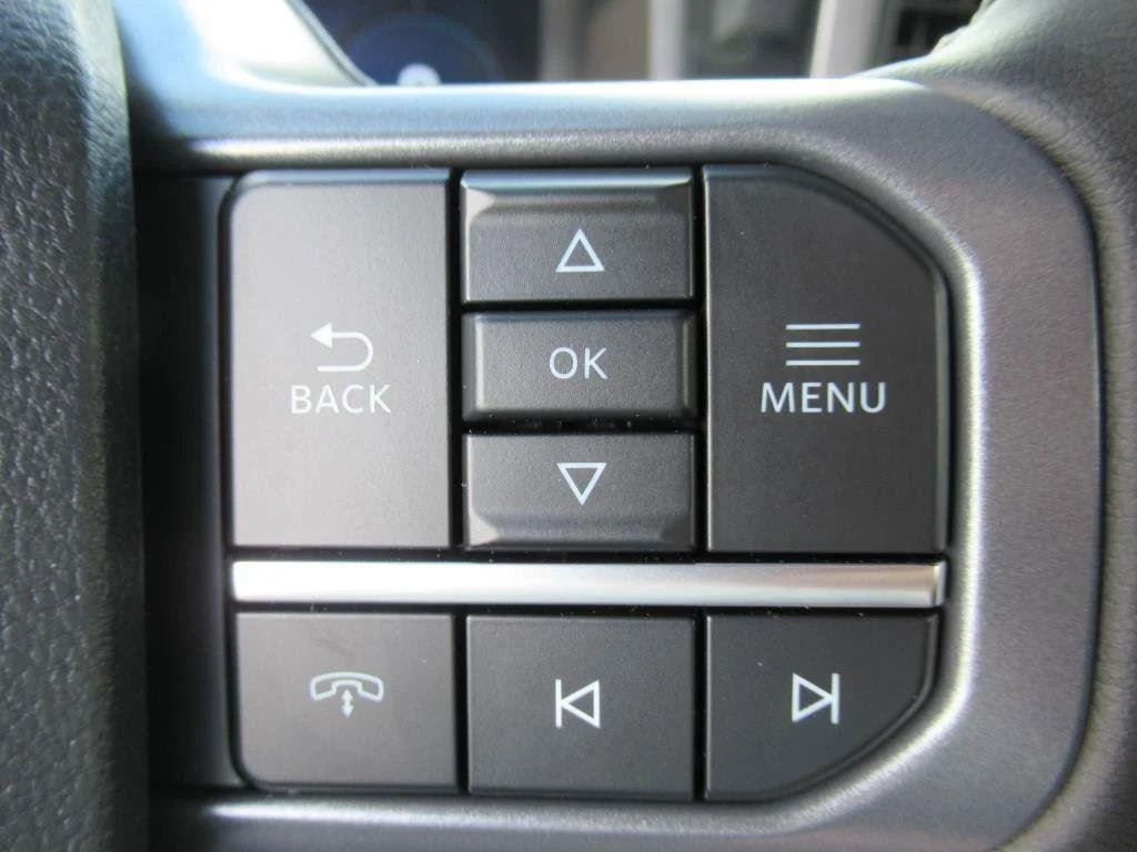 New 2025 Agate Black Metallic Ford XLT image 24