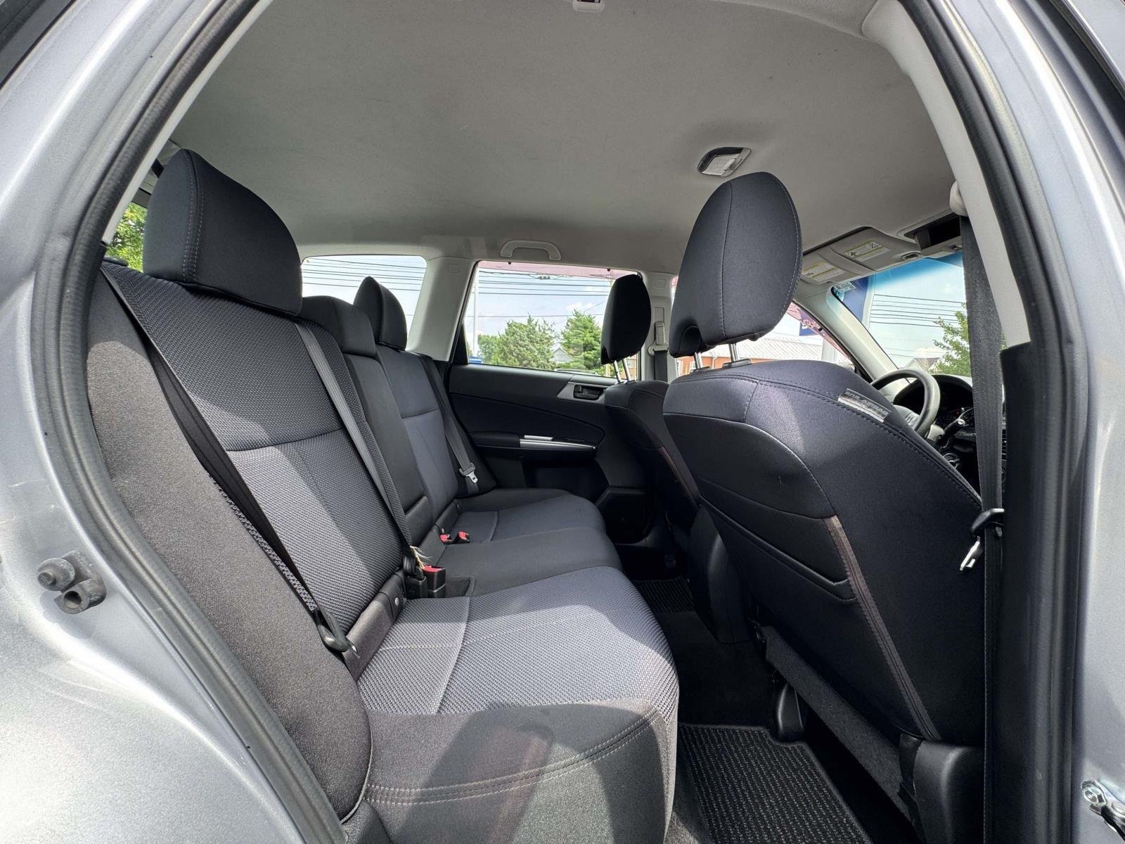 Used 2013 Ice Silver Metallic Subaru 2.5X image 11