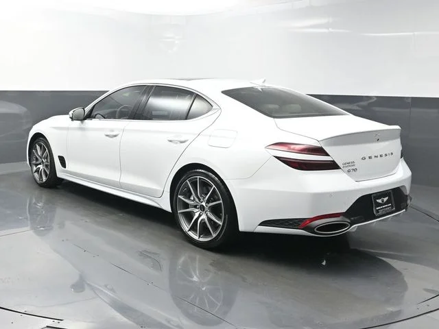 Used 2026 White Genesis 2.5T Prestige image 5
