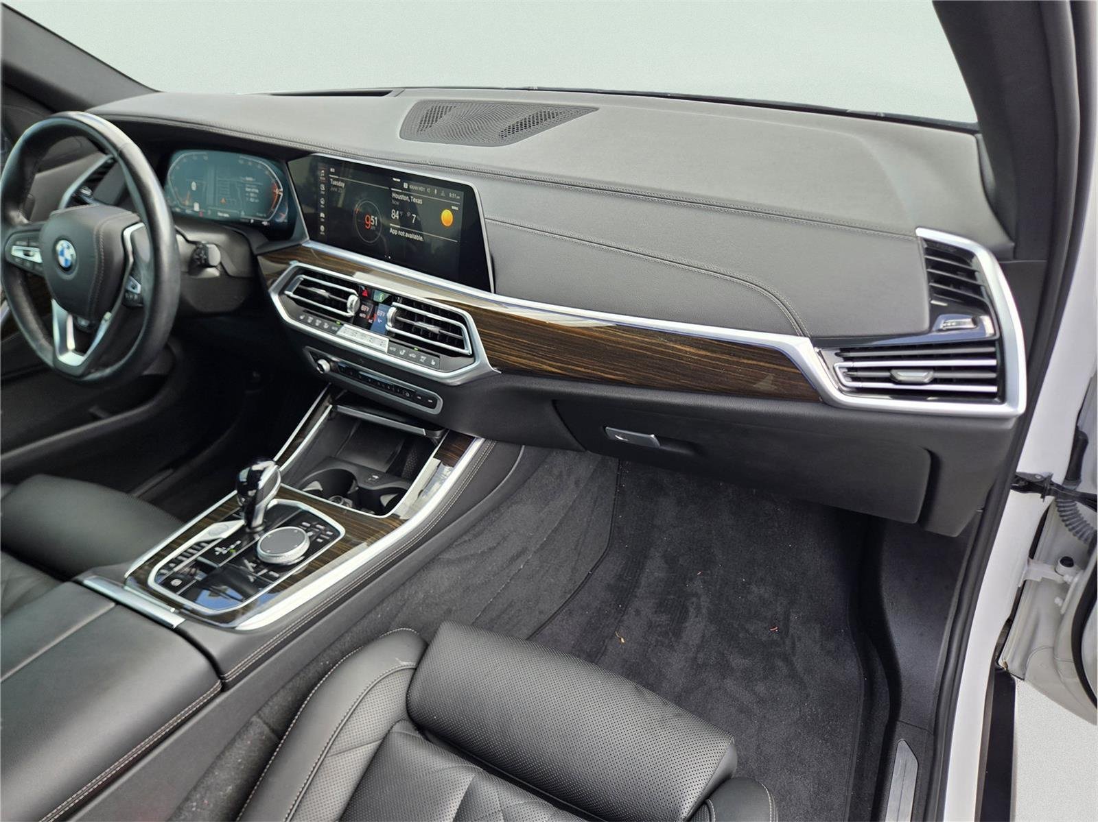 Used 2023 Mineral White Metallic BMW xDrive40i image 17