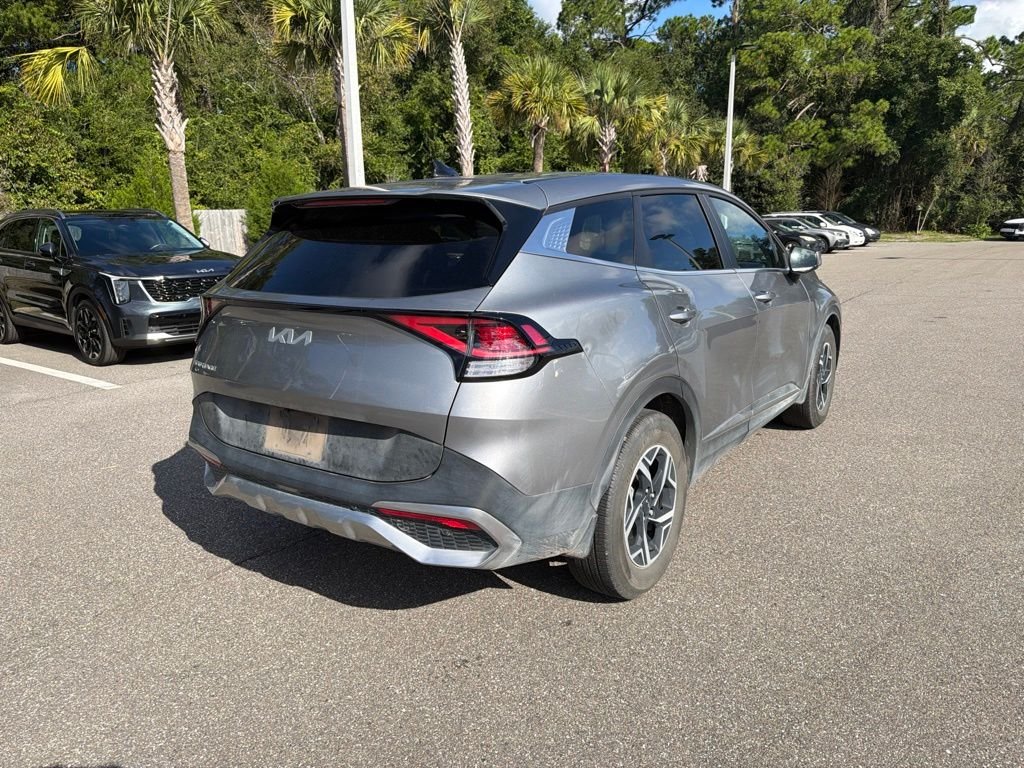 Certified Used 2025 Steel Gray Kia LX image 4
