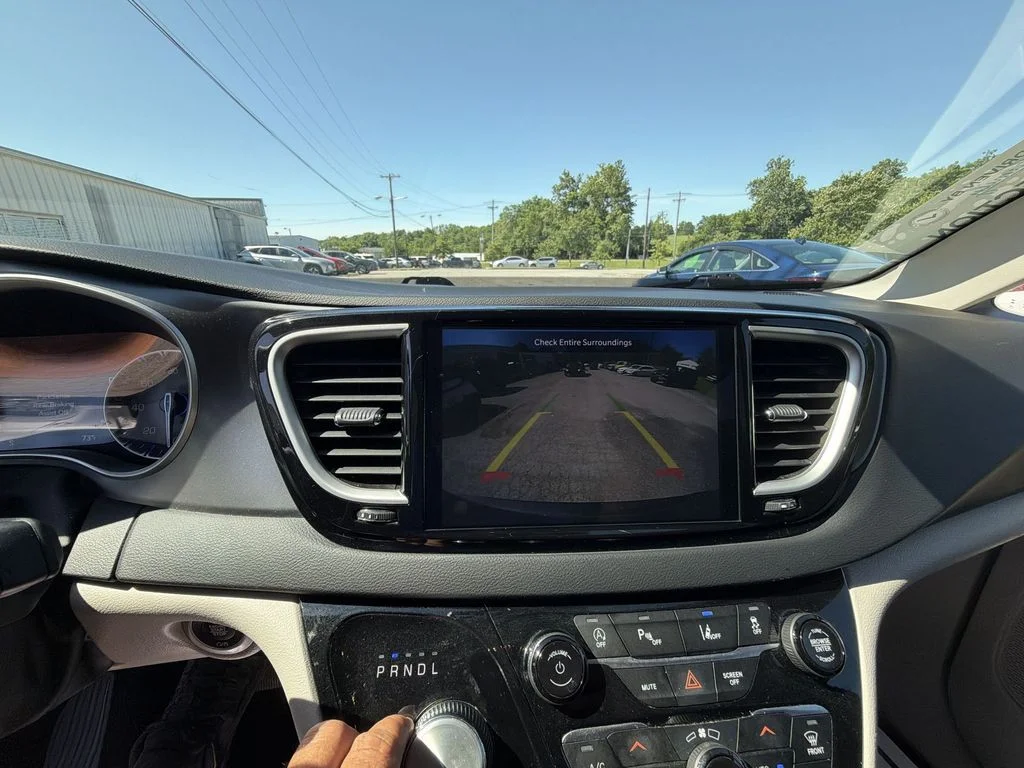 Used 2023 White Chrysler Touring L image 17
