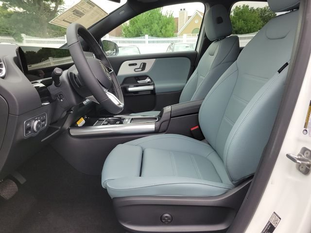 New 2026 White Mercedes-Benz GLA 250 image 18