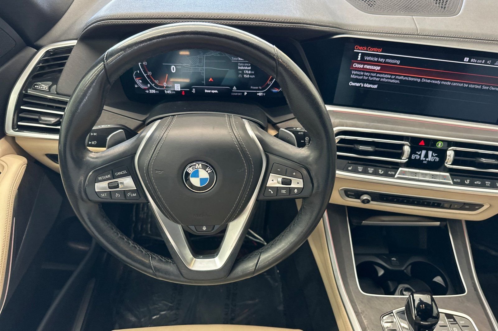 Used 2022 Gray BMW xDrive40i image 16