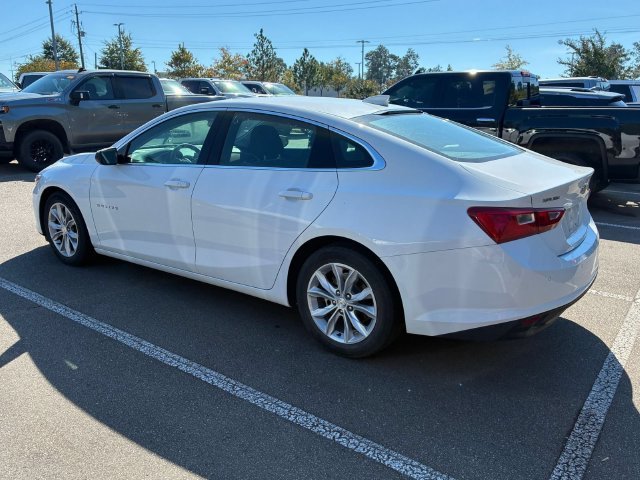 Used 2025 White Chevrolet LT image 6