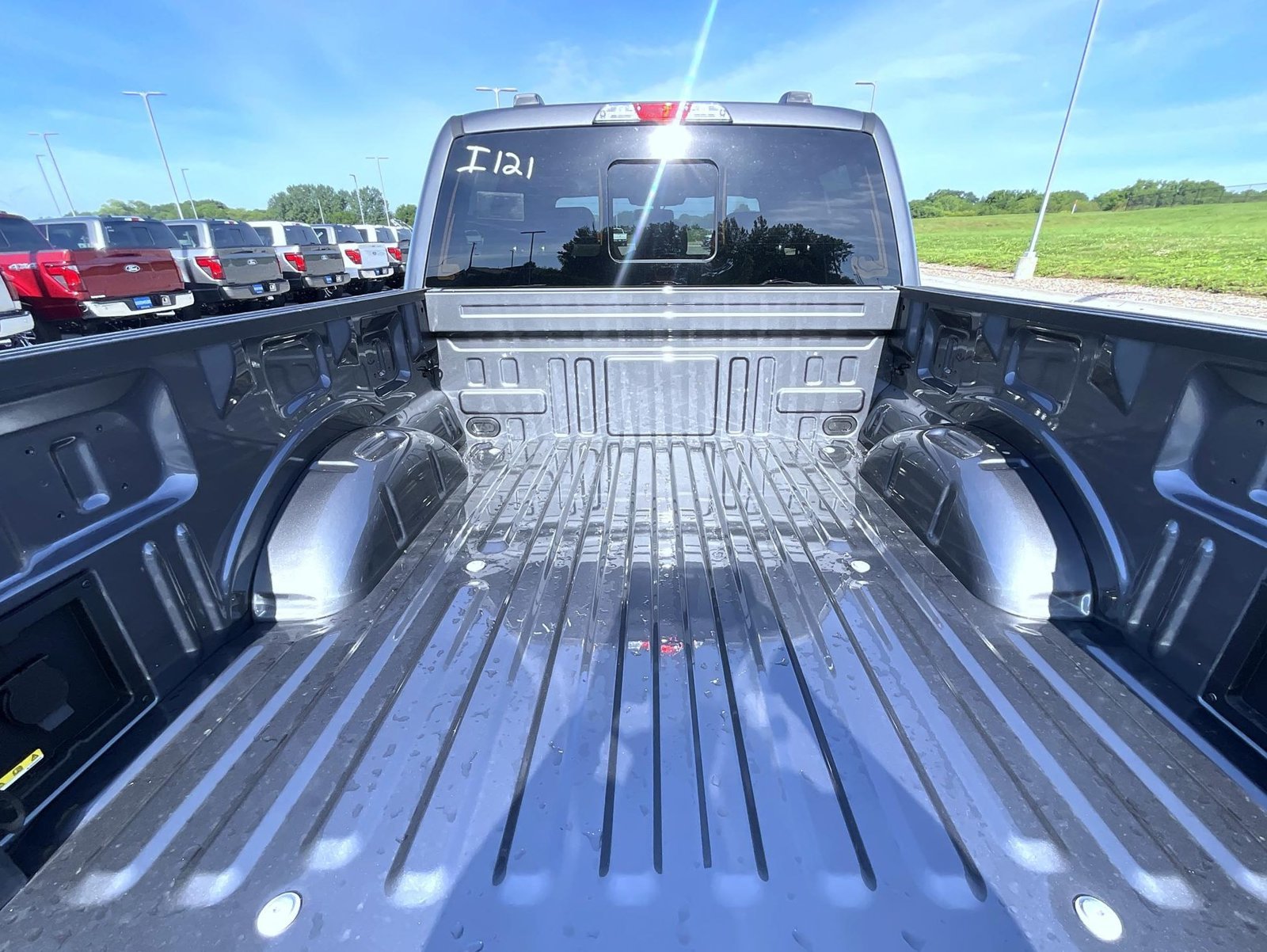 New 2026 Carbonized Gray Metallic Ford XLT image 16