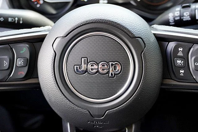 New 2026 Anvil Clear-Coat Exterior Paint Jeep Sport S image 39