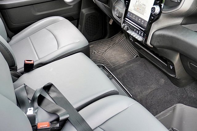 New 2026 Bright White Clear-Coat Exterior Paint RAM Tradesman image 14