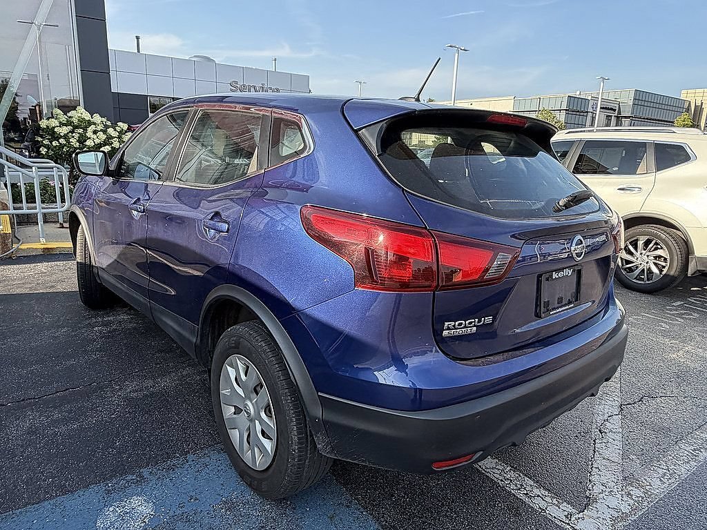 Used 2019 Caspian Blue Metallic Nissan S image 5