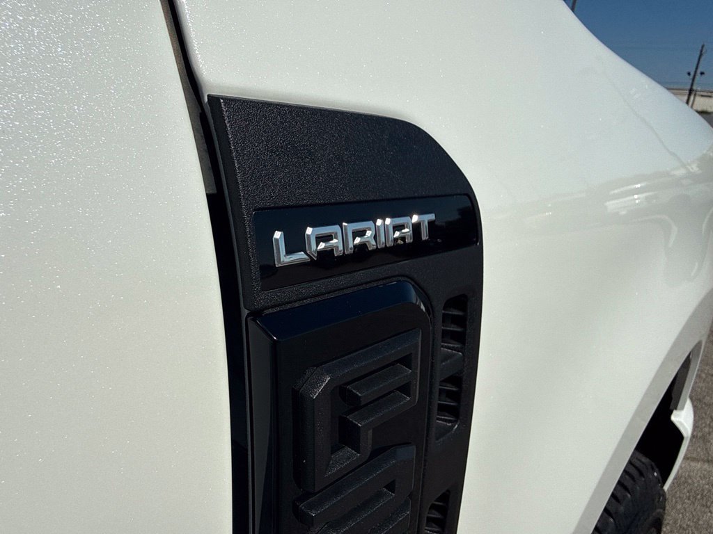 New 2026 Star White Metallic Tri-Coat Ford F-250® Lariat® image 13