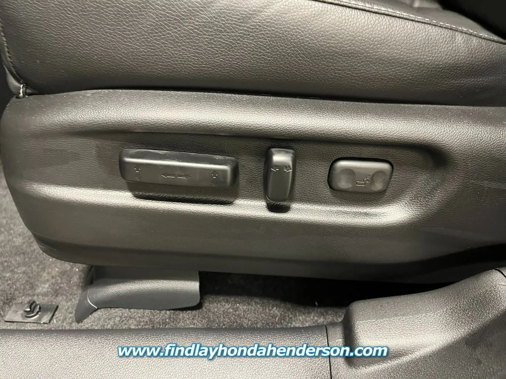New 2026 Sonic Gray Pearl Honda RTL image 11