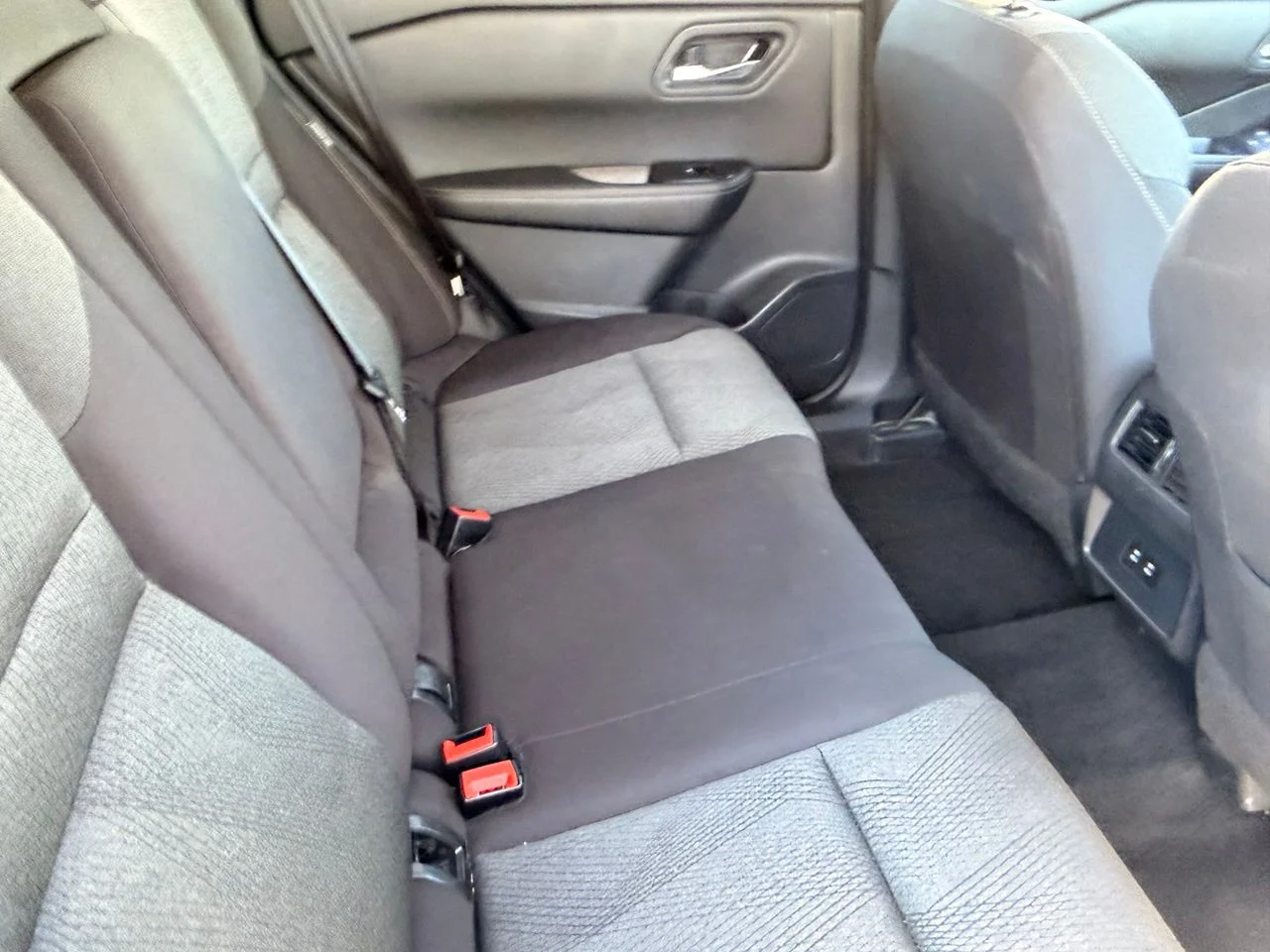 Used 2025 Super Black Nissan SV image 13