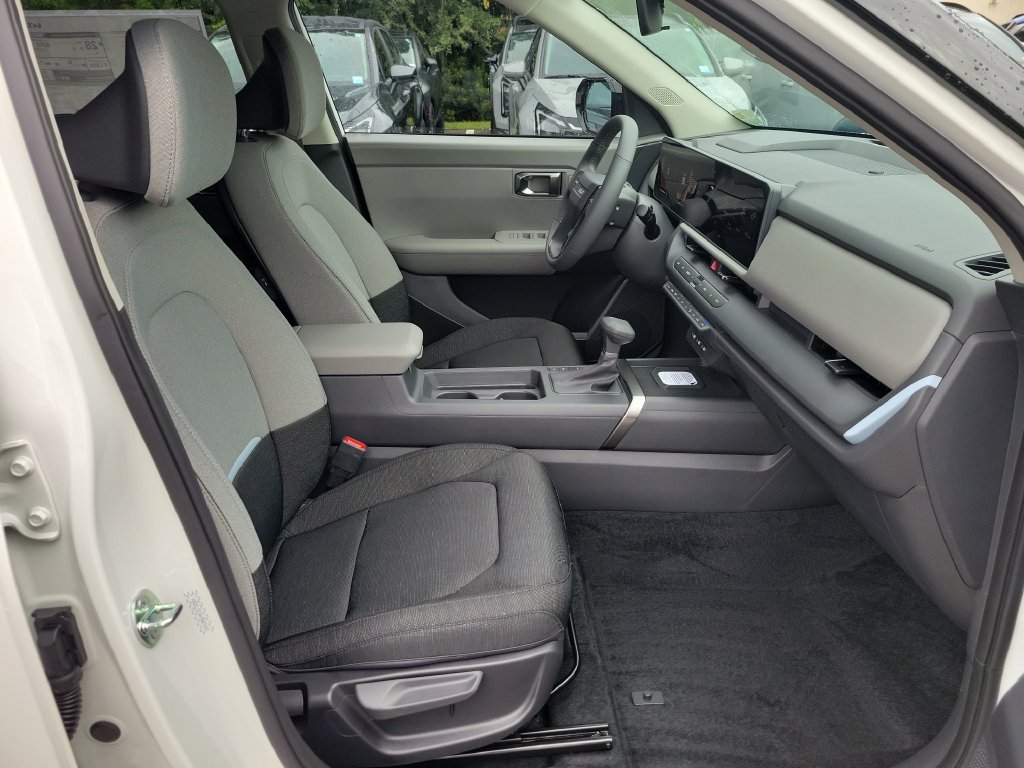 New 2027 Snow White Pearl Kia S image 5