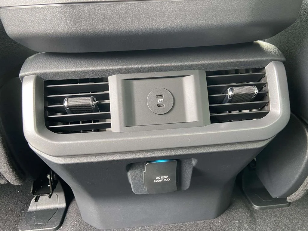 New 2026 Silver Ford Lariat image 9
