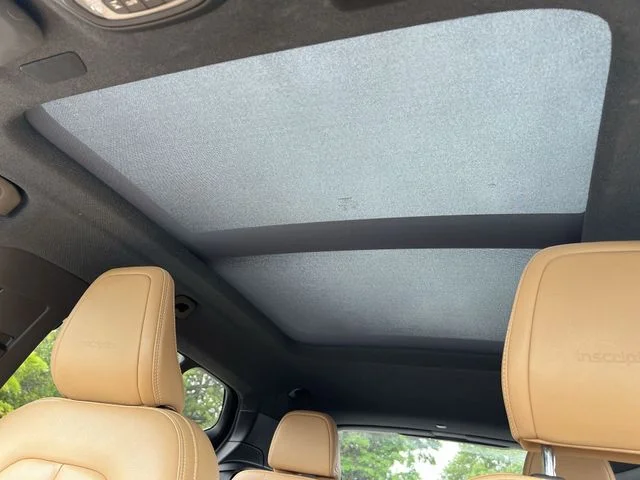 Used 2019 White Volvo T5 Inscription image 11