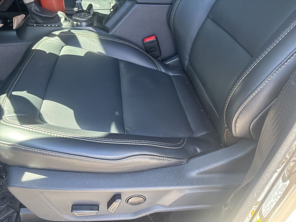 Used 2025 Gray Ford Badlands image 2