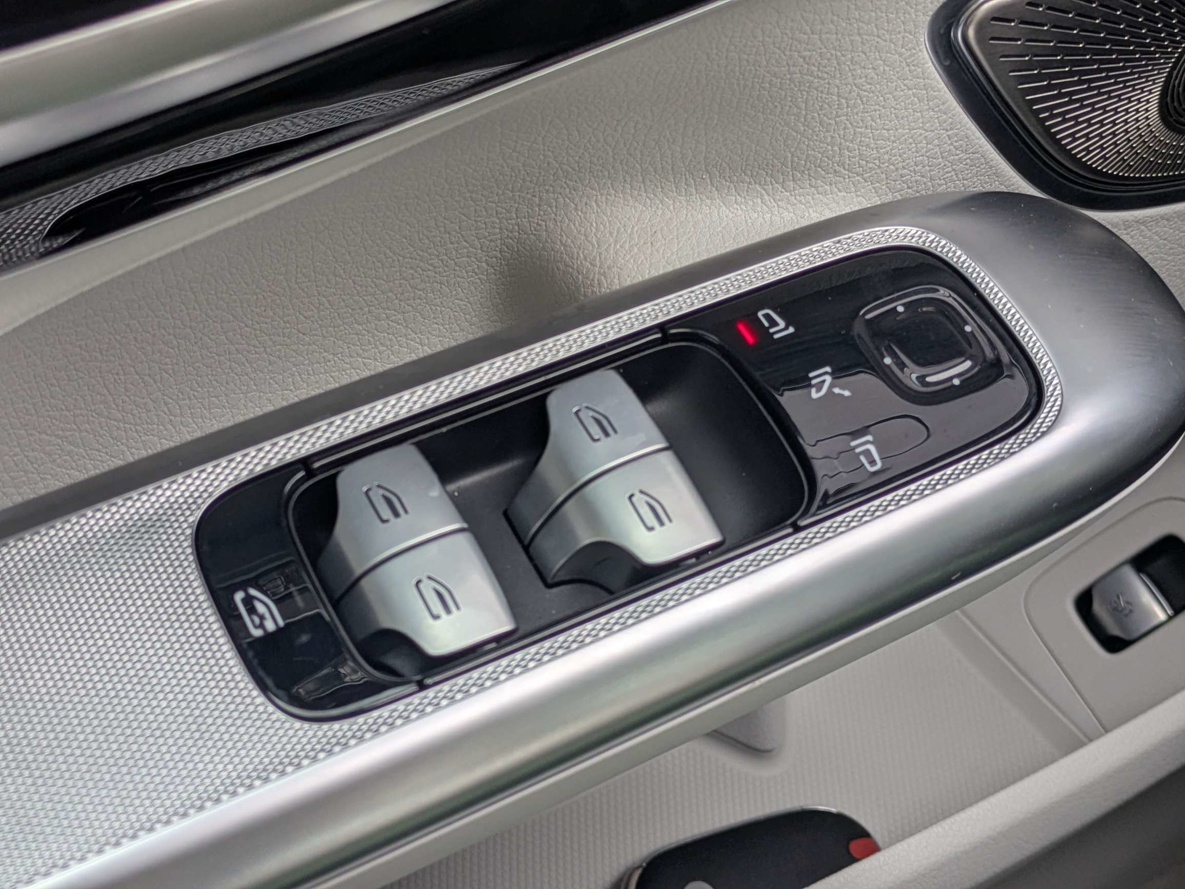 Certified Used 2025 Manufaktur Moon Mercedes-Benz EQE 350 image 24