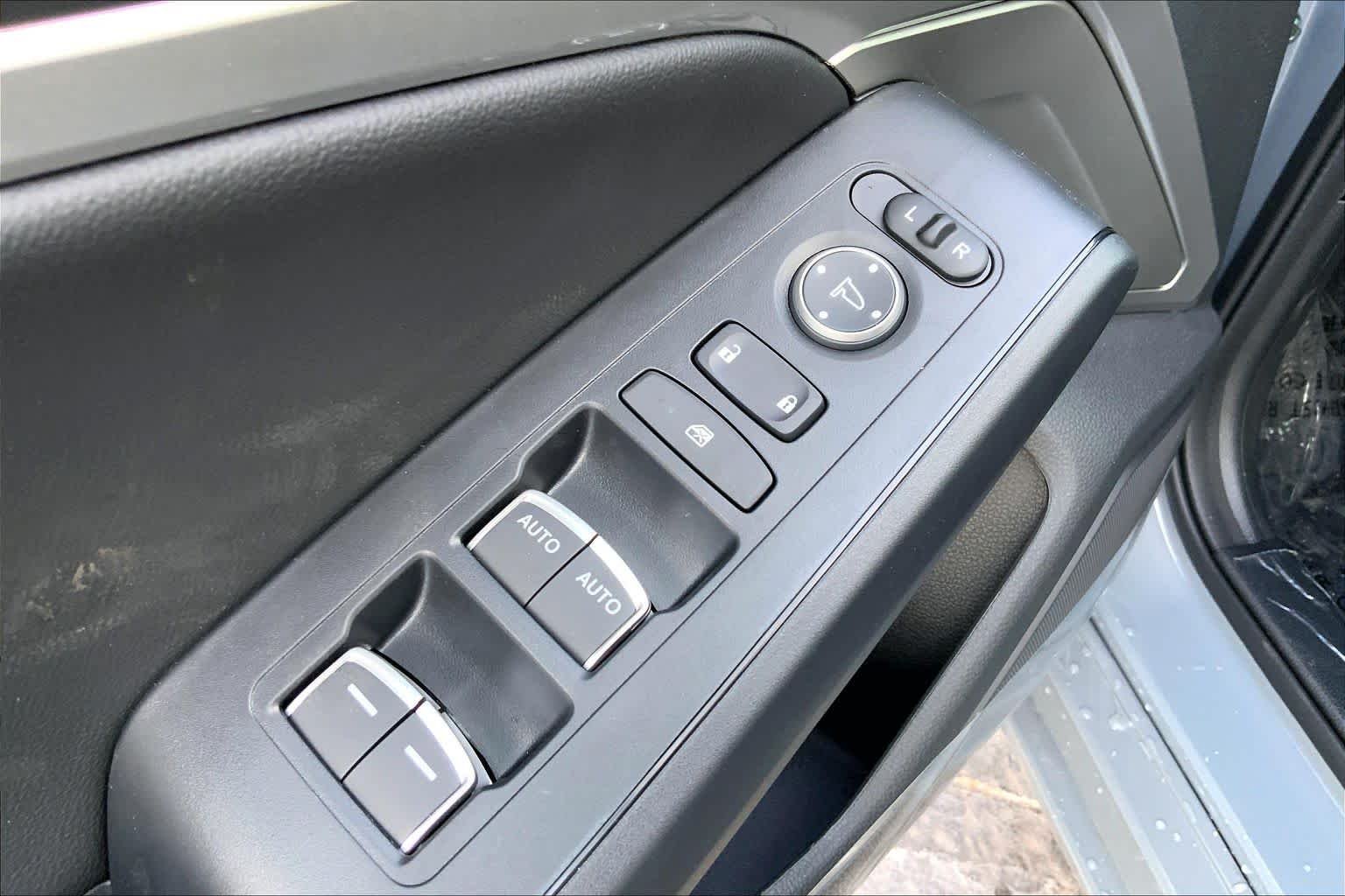 New 2026 Urban Gray Pearl Acura  image 13