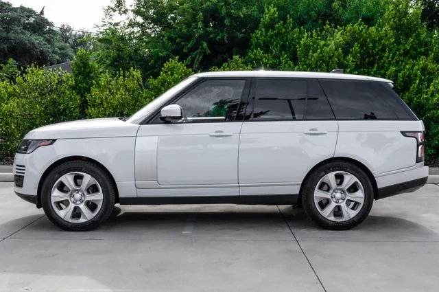 Used 2019 White Land Rover 5.0L V8 Supercharged image 16