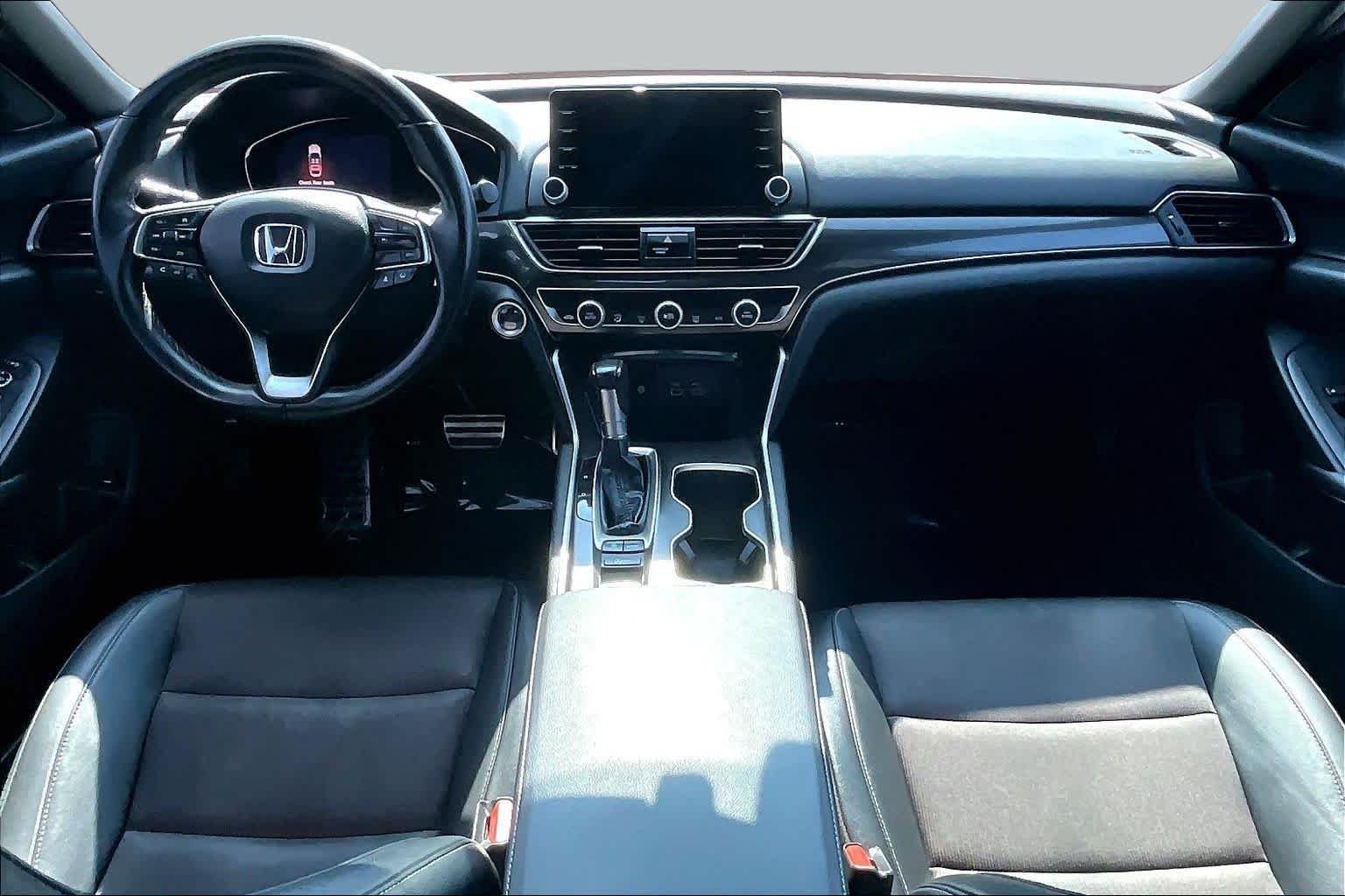 Used 2022 Still Night Pearl Honda Sport image 16