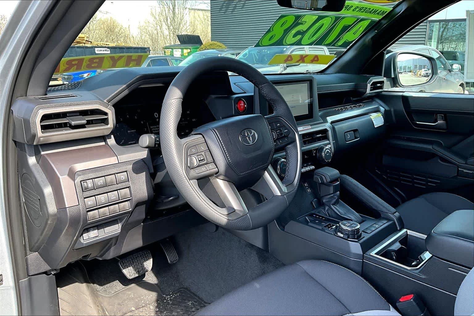 2025 Toyota Tacoma TRD Off Road - Photo 8