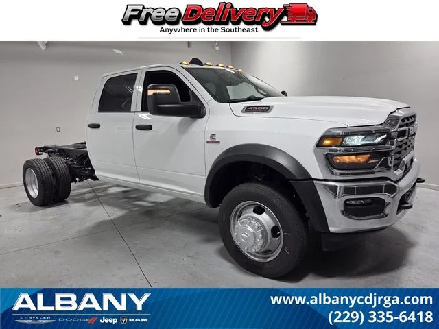 2026 RAM 4500 Tradesman 4X4 Crew Cab DRW 173" WB's photo